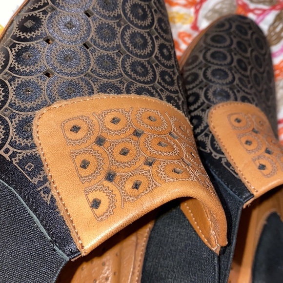 La Pinta Haven shoe size 38 Black Tan slip on elastic side panel leather upper - Picture 6 of 7